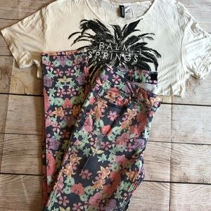 Rewash floral blue jeans sz 7 with destructed look
